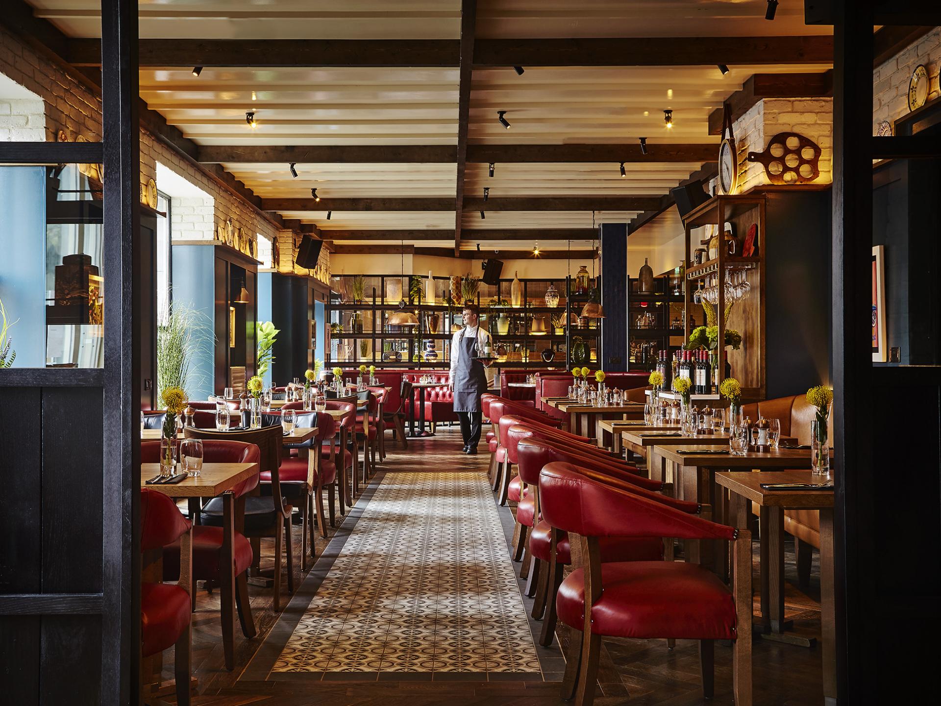 Restaurants on the plaza deals